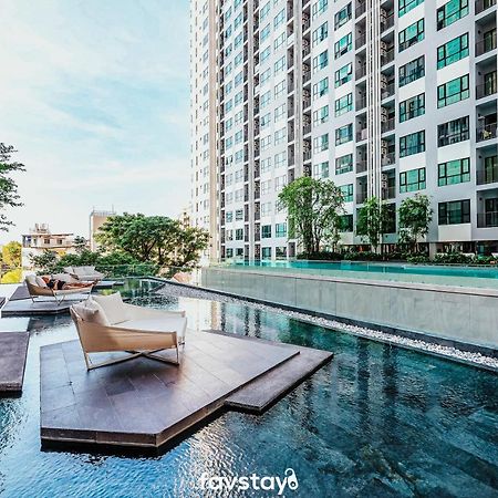 Favstay - The Base Central Pattaya Exteriör bild