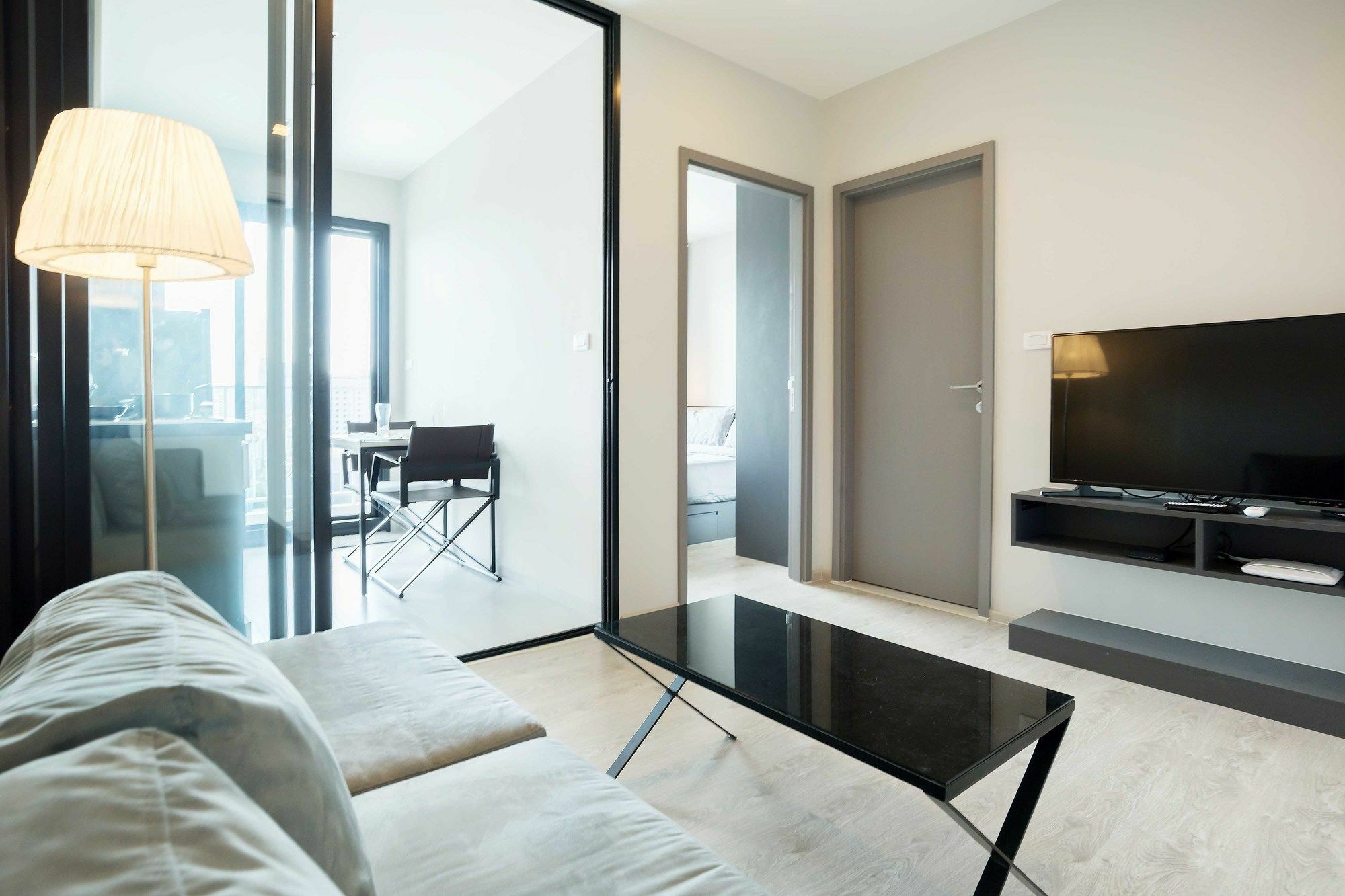 Favstay - The Base Central Pattaya Exteriör bild