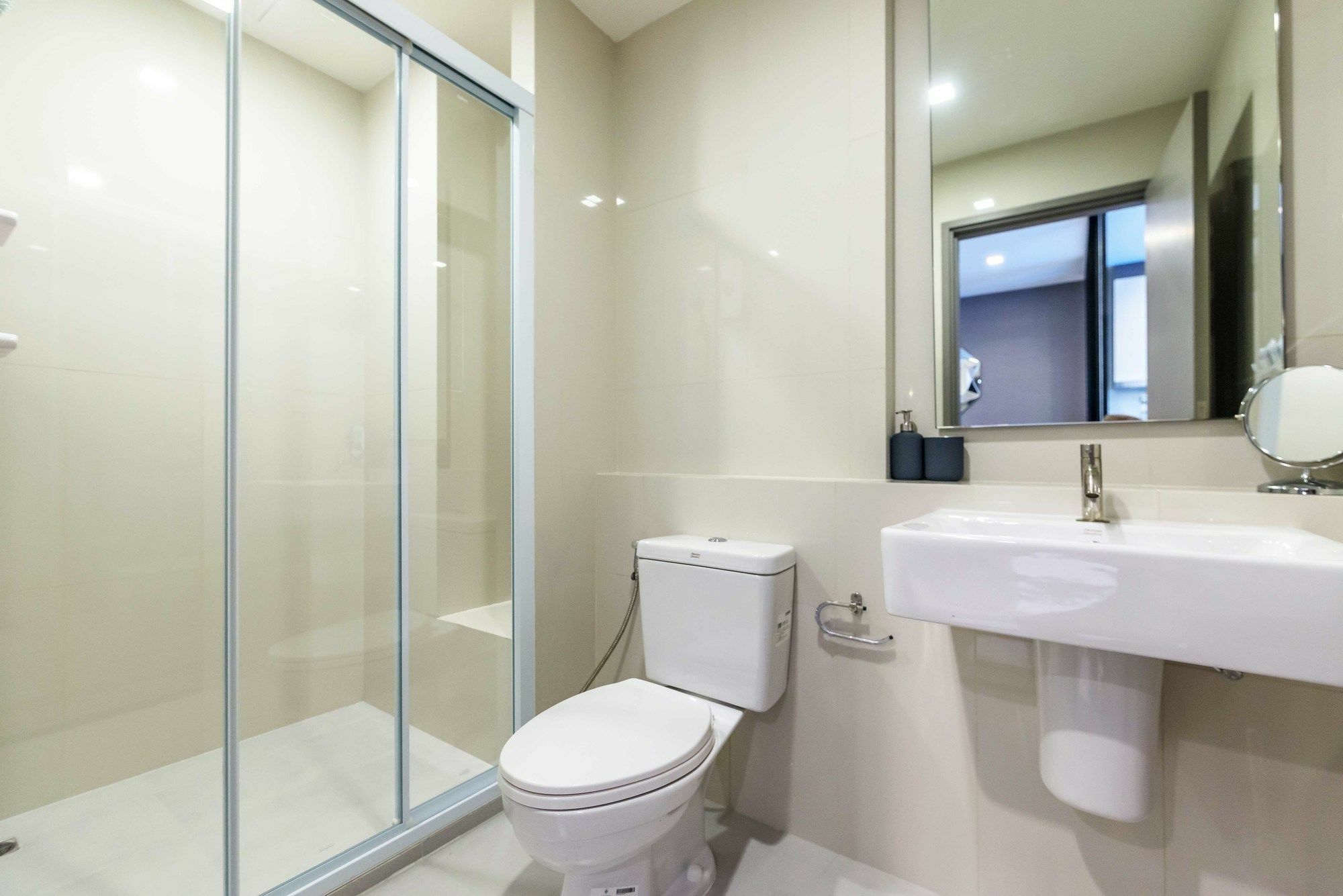 Favstay - The Base Central Pattaya Exteriör bild