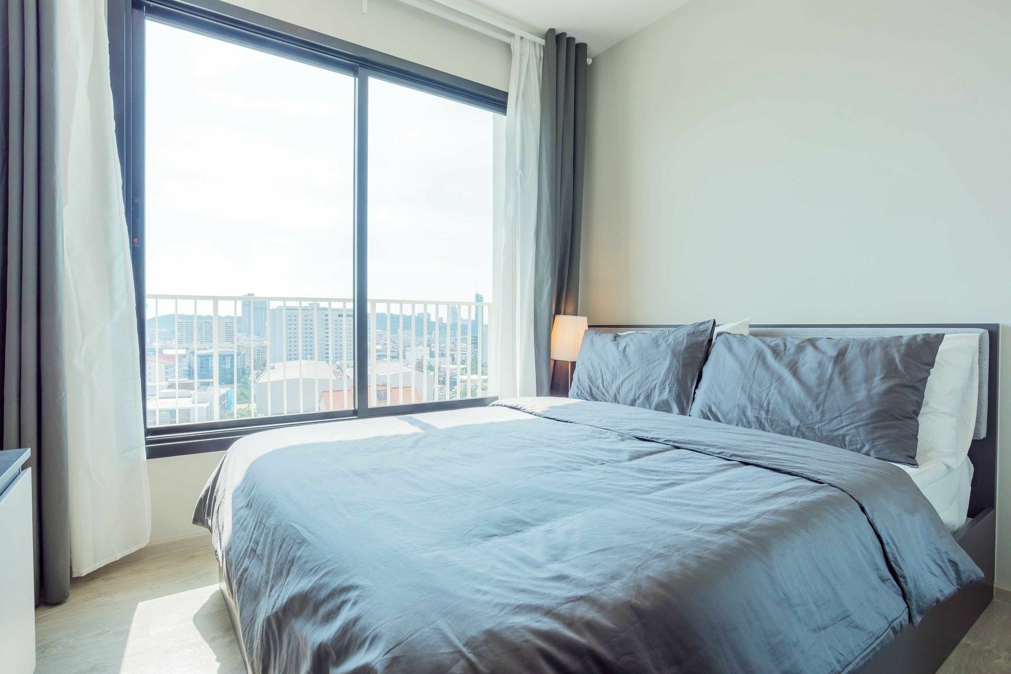 Favstay - The Base Central Pattaya Exteriör bild